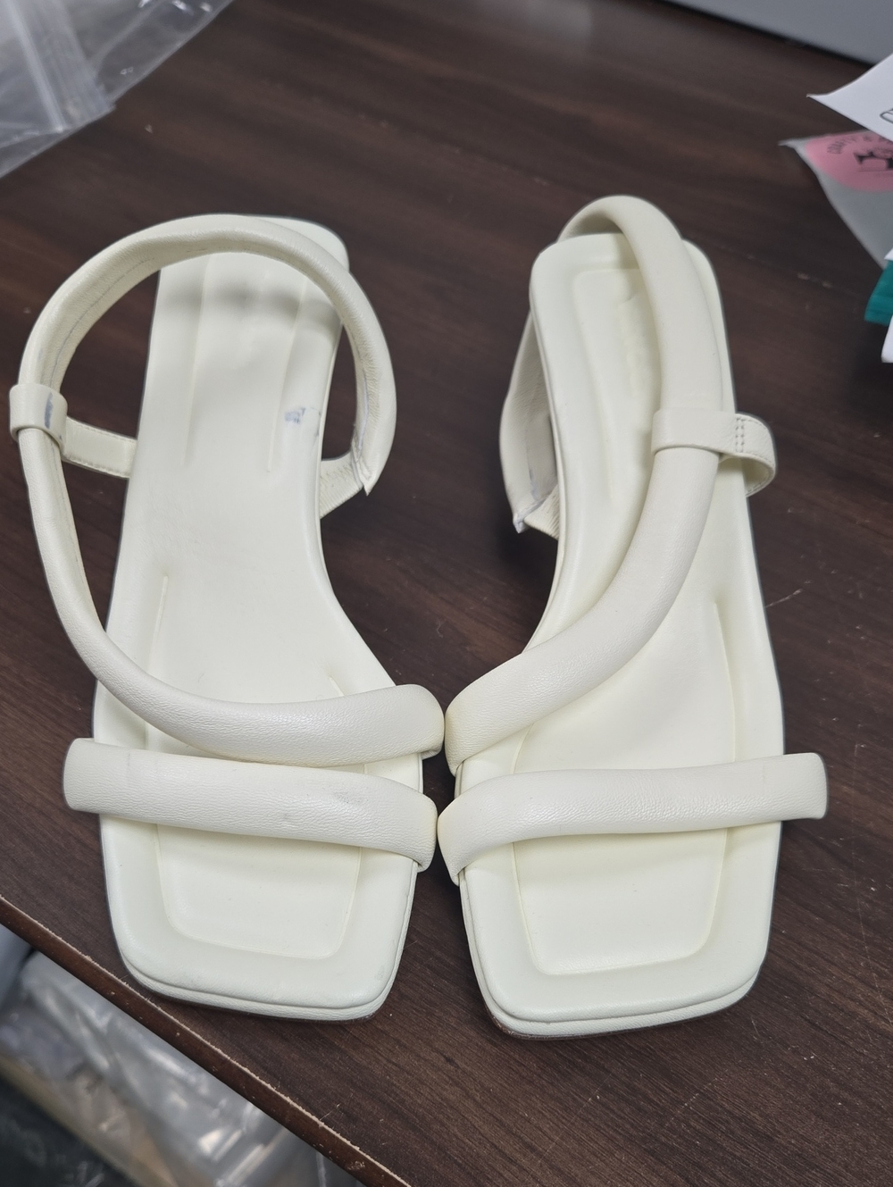 Vince Size 7.5 Ivory Square-Toe Puffy Strapped Sandals